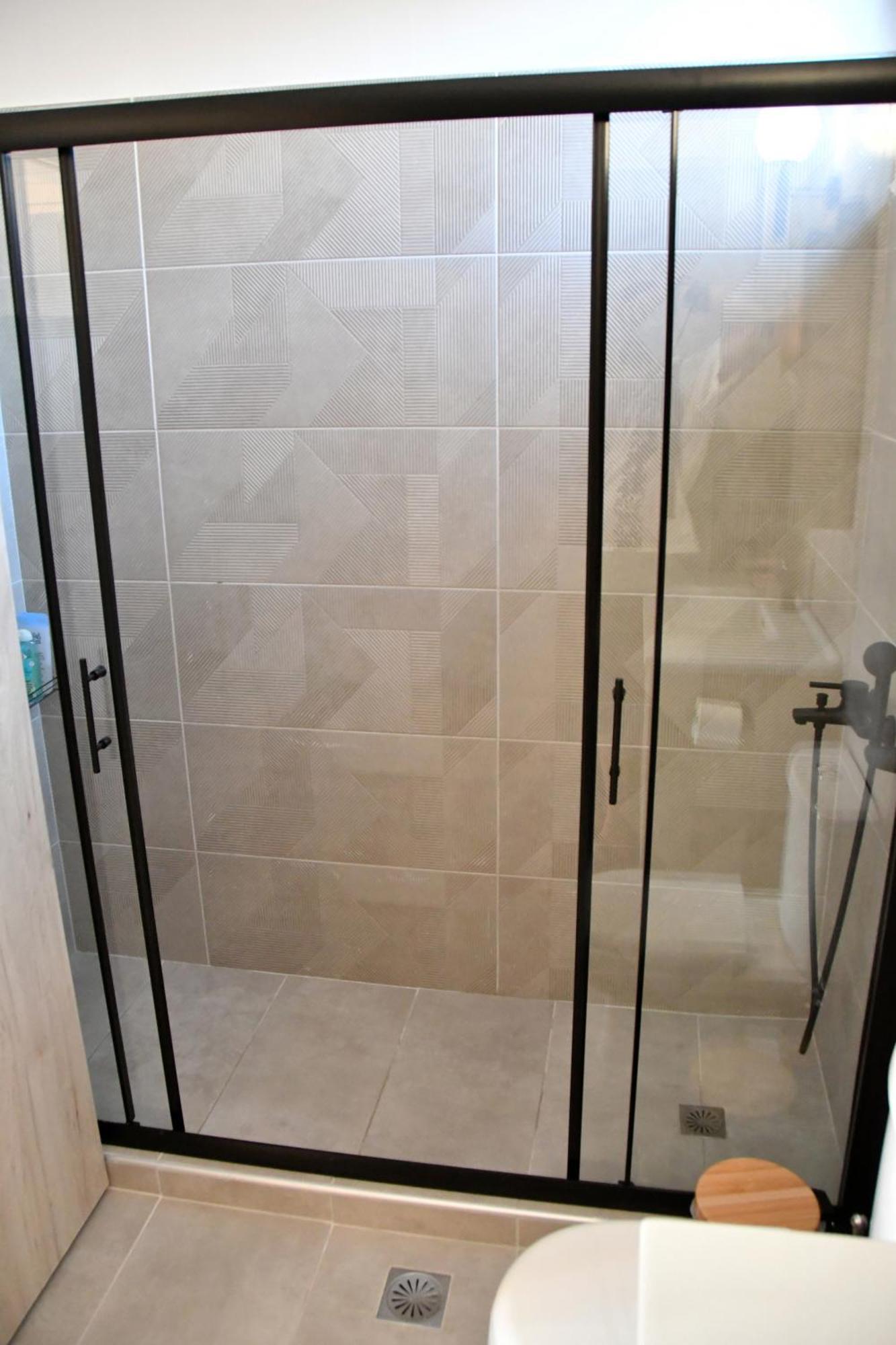 Ferienwohnung Polles Εlies Cozy Αpartment Aegina Exterior foto