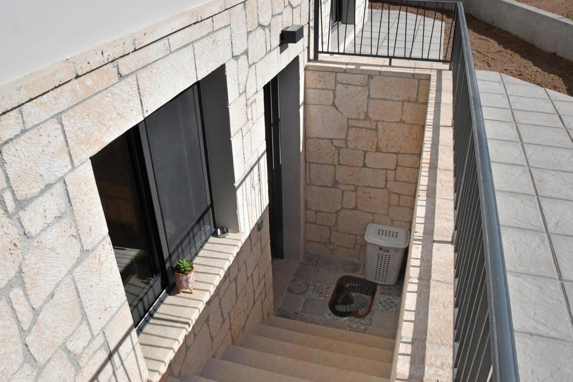Ferienwohnung Polles Εlies Cozy Αpartment Aegina Exterior foto