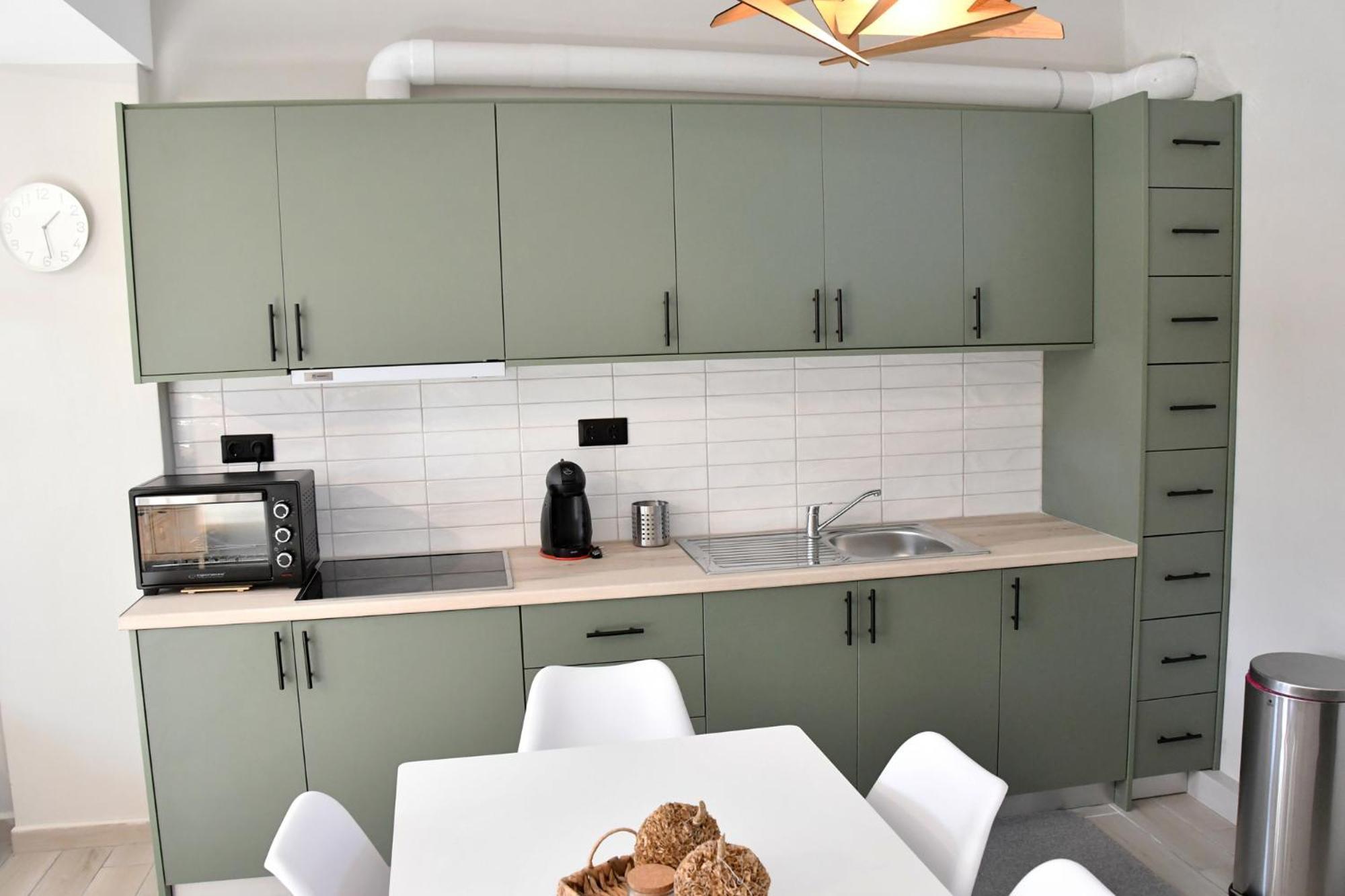 Ferienwohnung Polles Εlies Cozy Αpartment Aegina Exterior foto